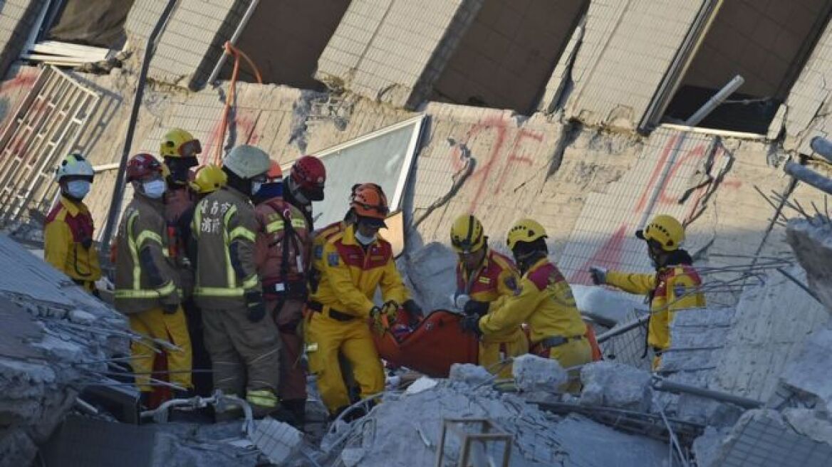 Ταϊβάν: Οκτάχρονο κορίτσι ανασύρθηκε ζωντανό από τα συντρίμμια πολυκατοικίας