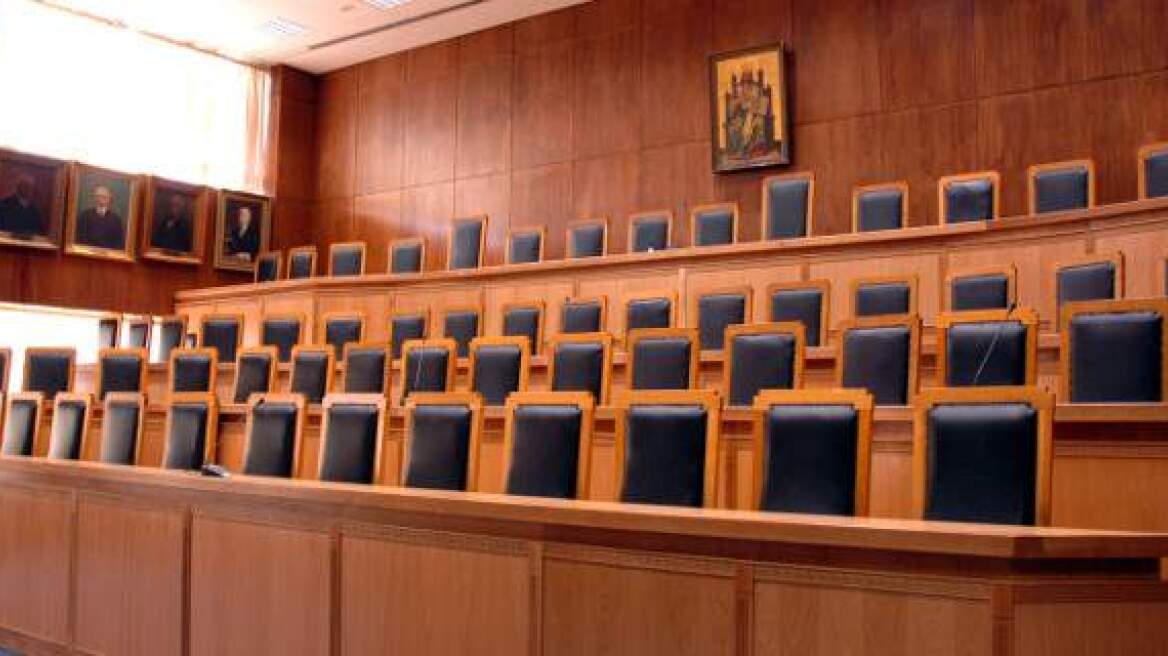 Την απόσυρση του ασφαλιστικού Κατρούγκαλου ζητούν δικαστές και εισαγγελείς