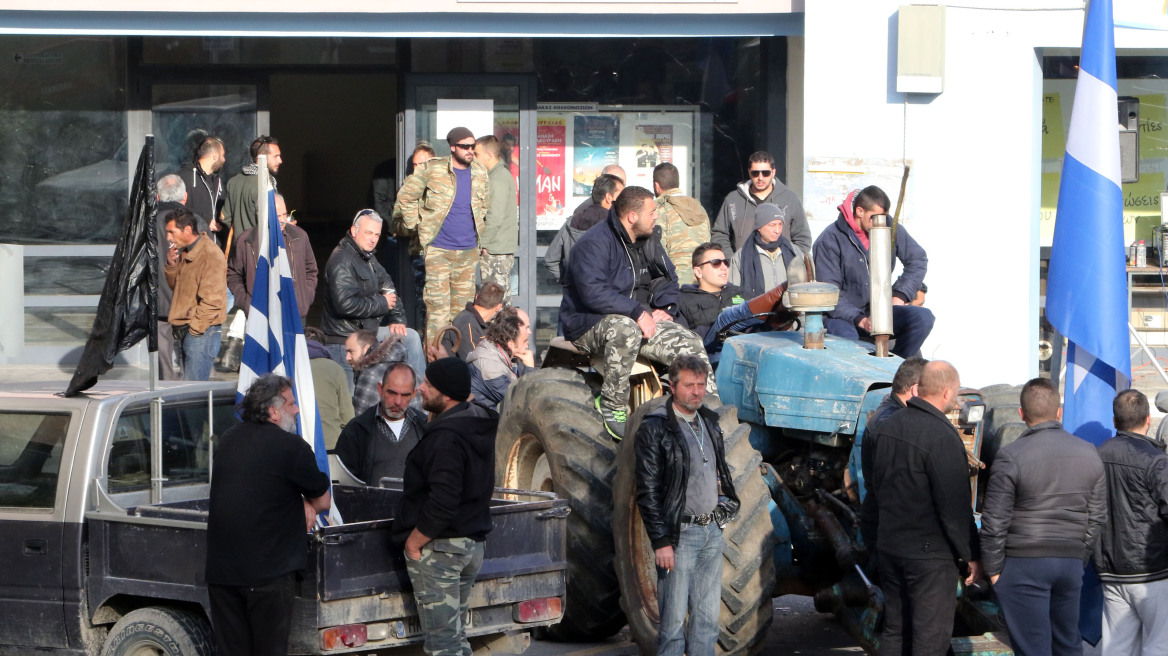 Με την εφορία και τους... Ρότσιλτ τα έβαλαν οι αγρότες της Κρήτης
