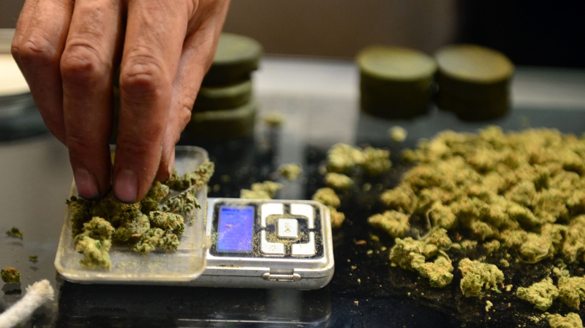 Αποποινικοποίηση της κάνναβης για ιατρική χρήση ζητούν 20 βουλευτές του ΣΥΡΙΖΑ 