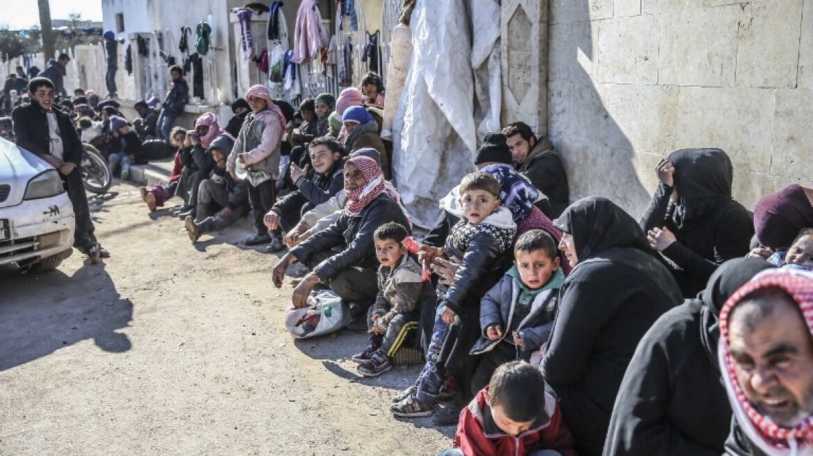 Νταβούτογλου: Δεν κλείνουμε τα σύνορά μας στους Σύρους πρόσφυγες