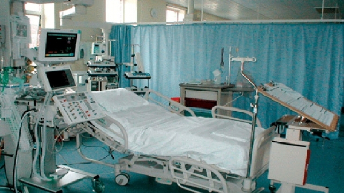 Προσλαμβάνουν άρον άρον νοσηλευτές για να ανοίξουν οι ΜΕΘ