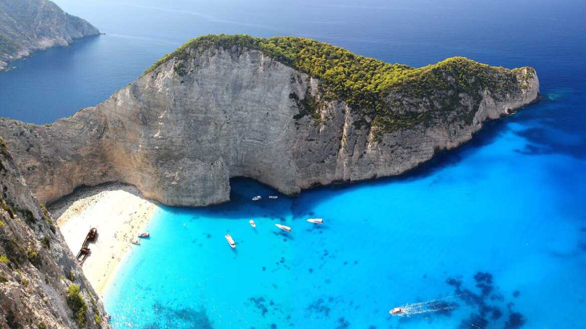 Greek beaches included in the top European beaches