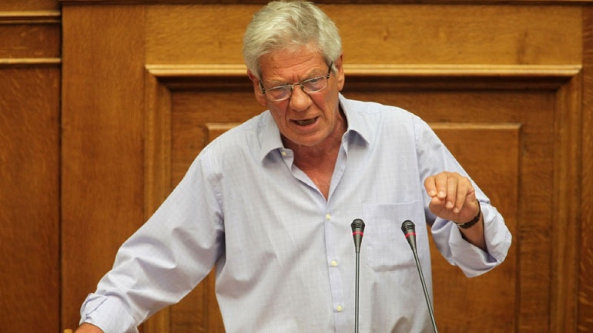 Μπαλαούρας: H κυβέρνηση θα πληρώσει λεωφορεία για να κατέβουν οι αγρότες στο Σύνταγμα 