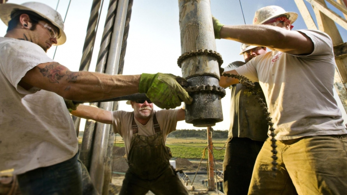 Σε χαμηλό 13 ετών η τιμή του αργού