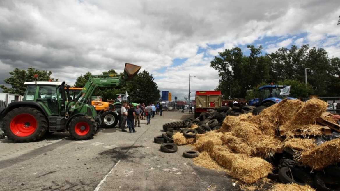 Γαλλία: Μείωση στην φορολογία των αγροτών ανακοίνωσε η κυβέρνηση Ολάντ