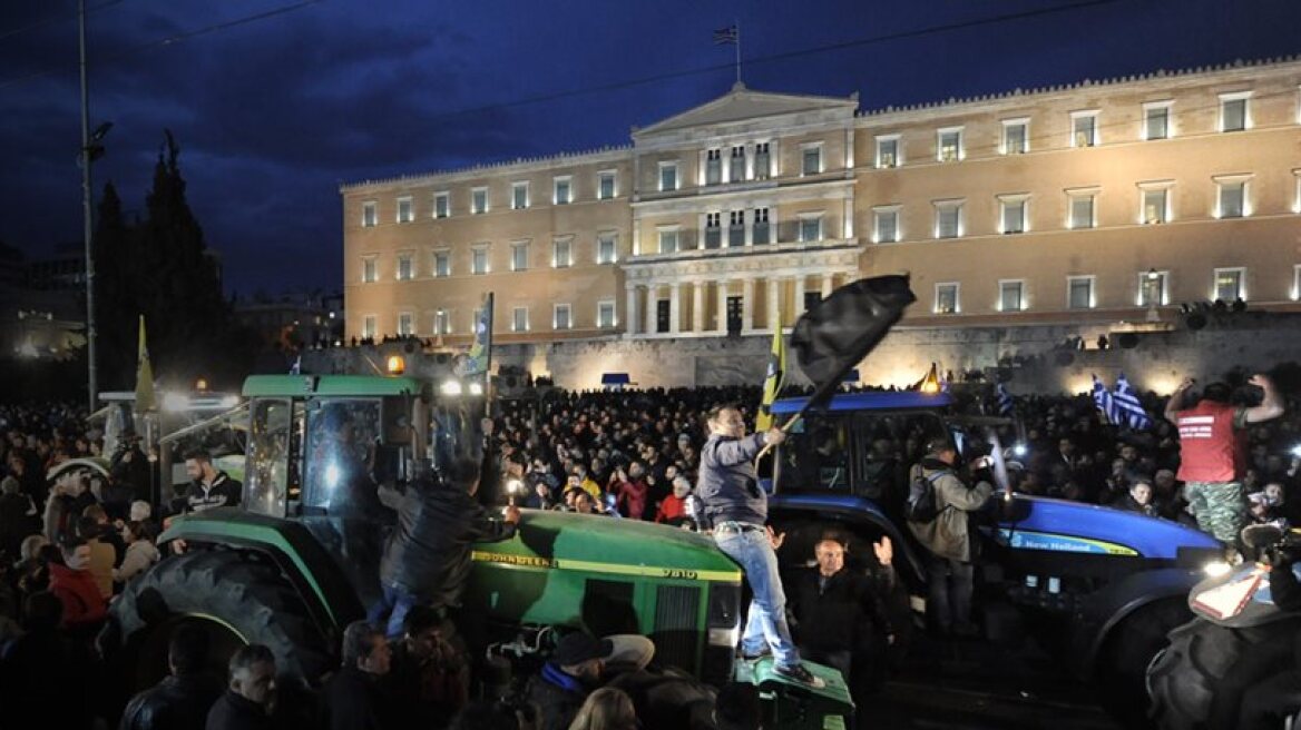 Gov’t unable to deal with huge wave of farmers’ protest actions