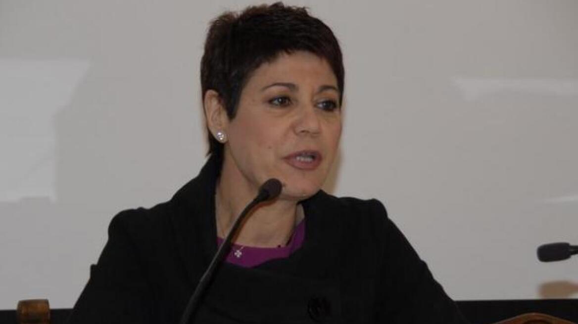 Συλλυπητήρια μηνύματα από τα κόμματα και την ΕΣΗΕΑ για την απώλεια της Μαρίας Παπουτσάκη