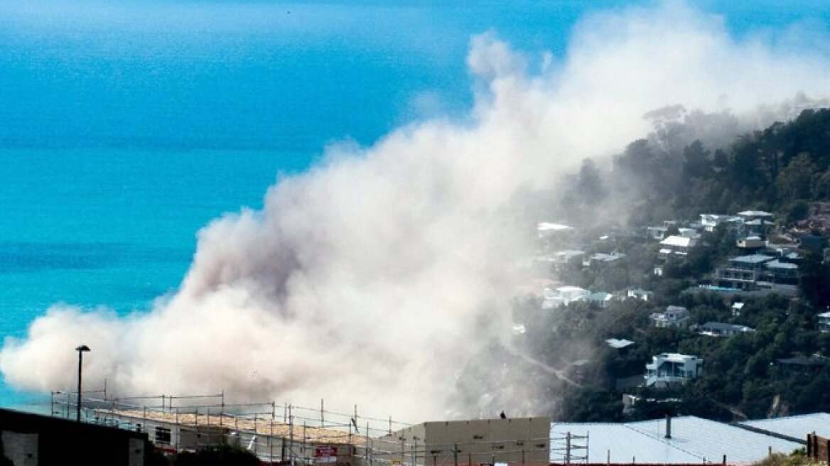 Εικόνες: Κατέρρευσε λόφος από σεισμό 5,9 Ρίχτερ στη Νέα Ζηλανδία
