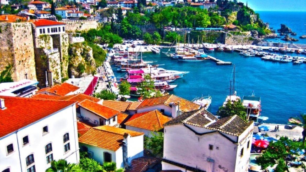 Τουρκικός τουρισμός: Προς πώληση 908 ξενοδοχεία στα παράλια του Αιγαίου