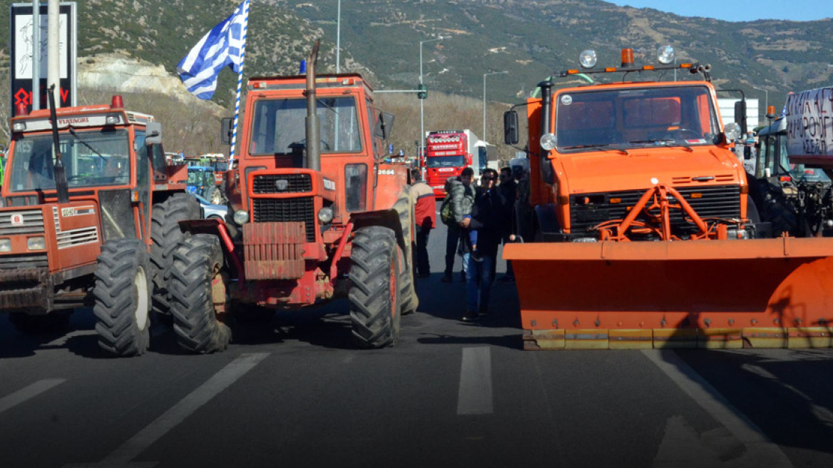 Farmers split Greece right down the middle