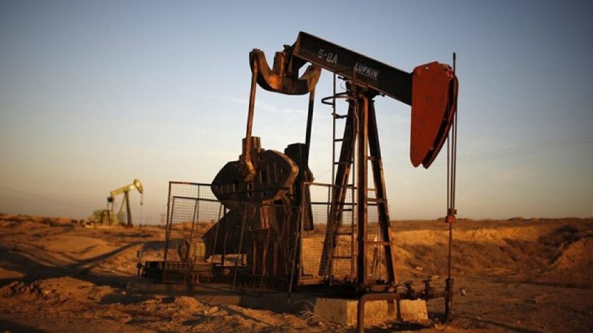 Russia and Saudi Arabia freeze oil production