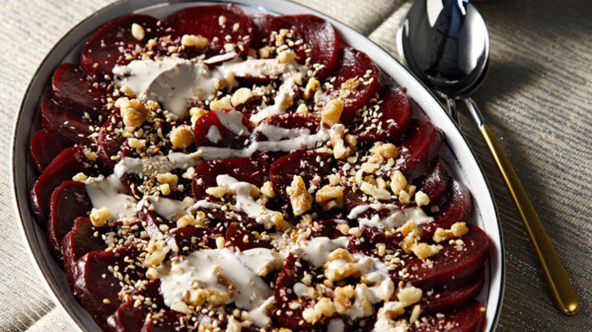 Παντζάρια σαλάτα με dressing γιαουρτιού