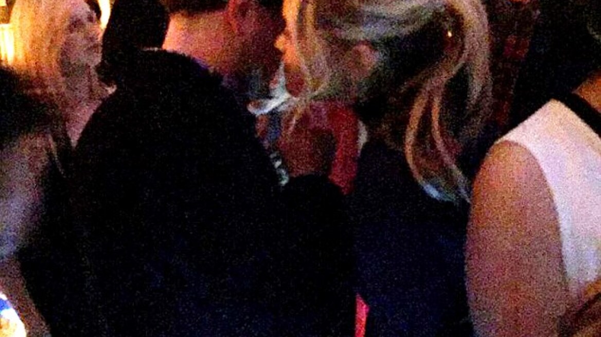 Δείτε ποια παρουσιάστρια ξετρέλανε τον Leonardo DiCaprio στο party των BAFTA