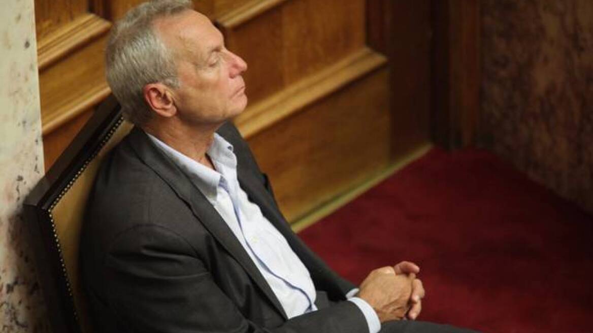 Με παραίτηση Σγουρίδη προσπαθεί το Μαξίμου να «μαζέψει» τα περί εξαπάτησης των αγροτών από Τσίπρα