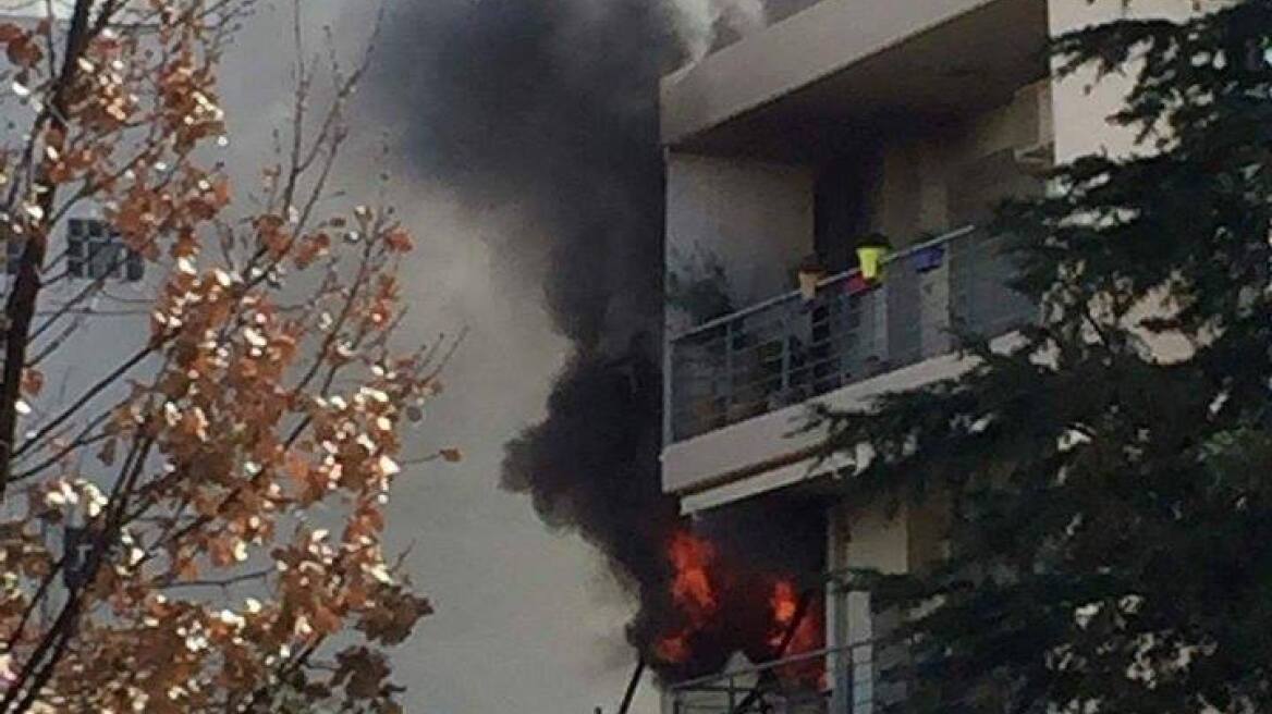 Φωτιά σε διαμέρισμα 3ου ορόφου στα Βριλήσσια 