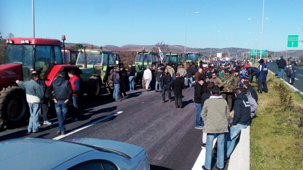 «Ναι» στο διάλογο με τον πρωθυπουργό από τους αγρότες στις Μικροθήβες