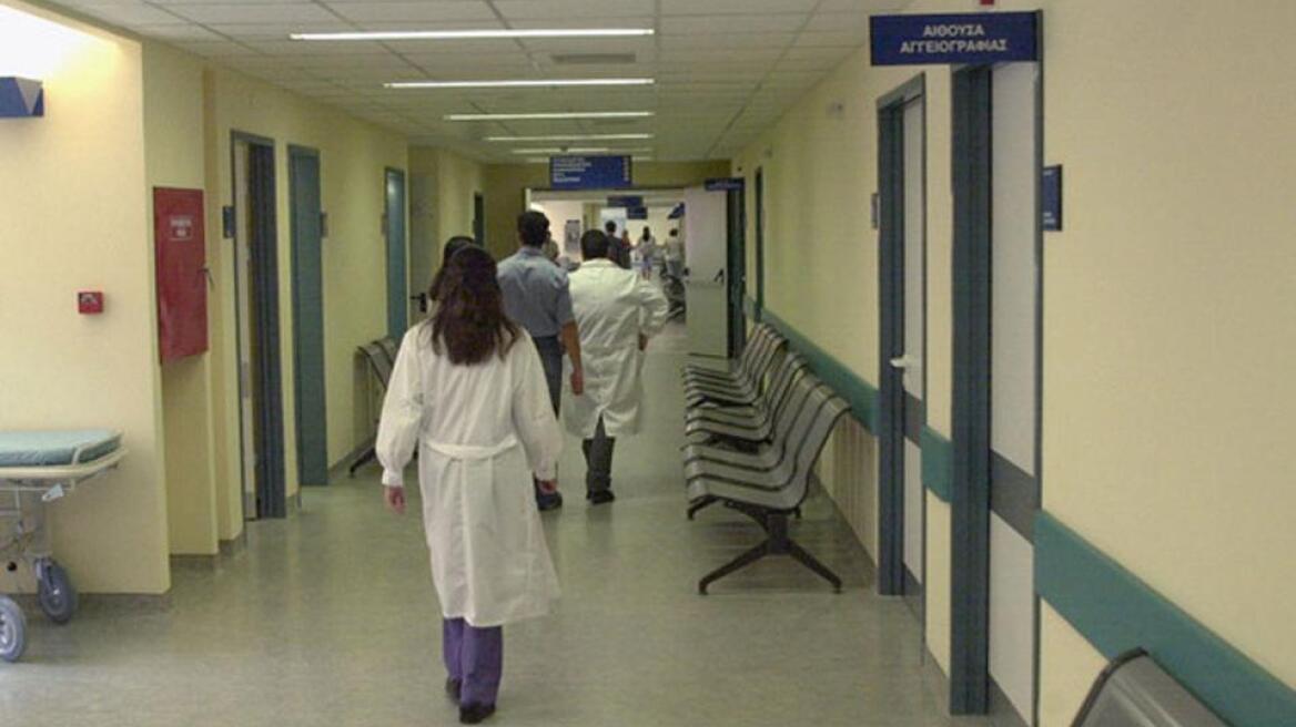 Συνελήφθησαν έντεκα παράνομες αποκλειστικές νοσοκόμες