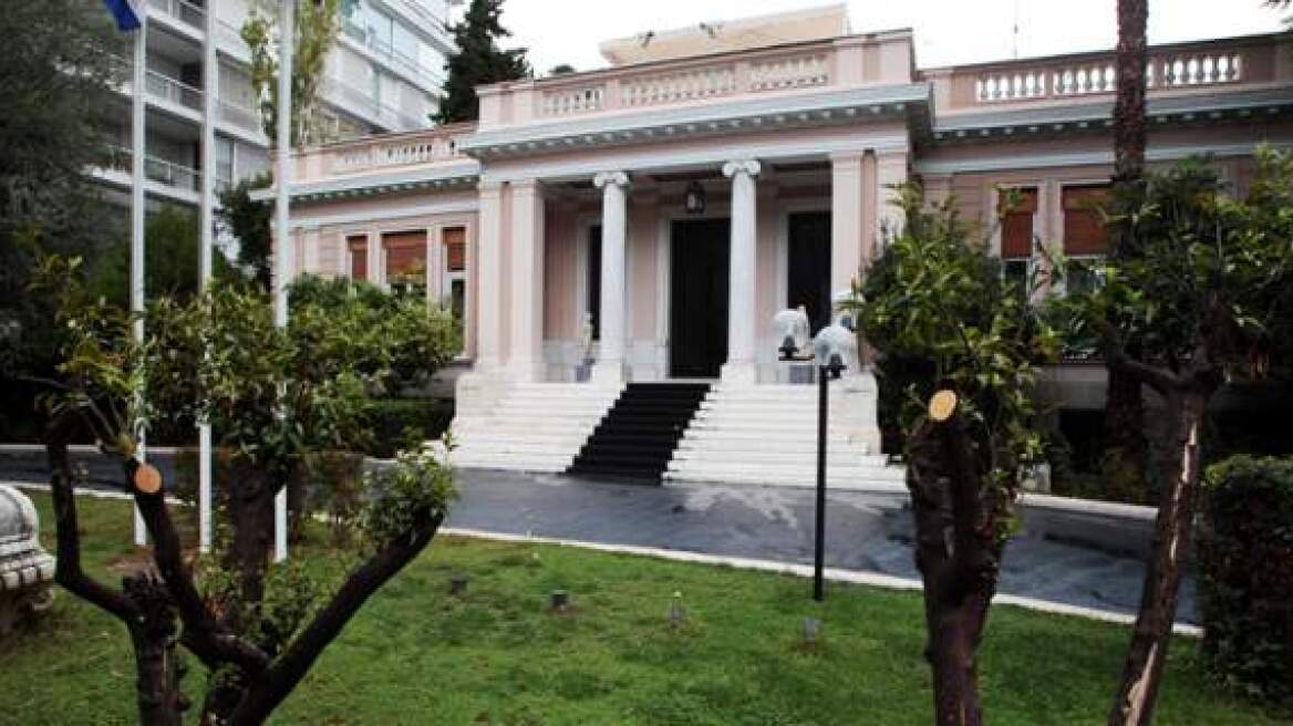 «Πυρετός» για το προσφυγικό - Έκτακτη σύσκεψη έγινε στο Μαξίμου