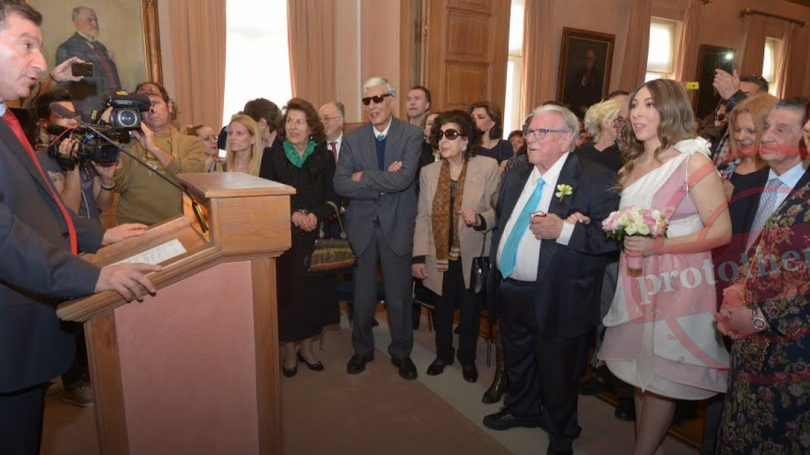 Actor Kostas Voutsas marries for the fourth time (pics)