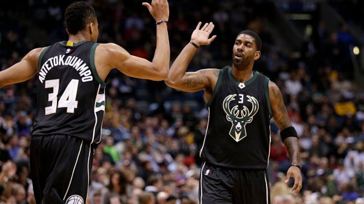 Φοβερός ο Giannis, απίθανος ο Κάρι!