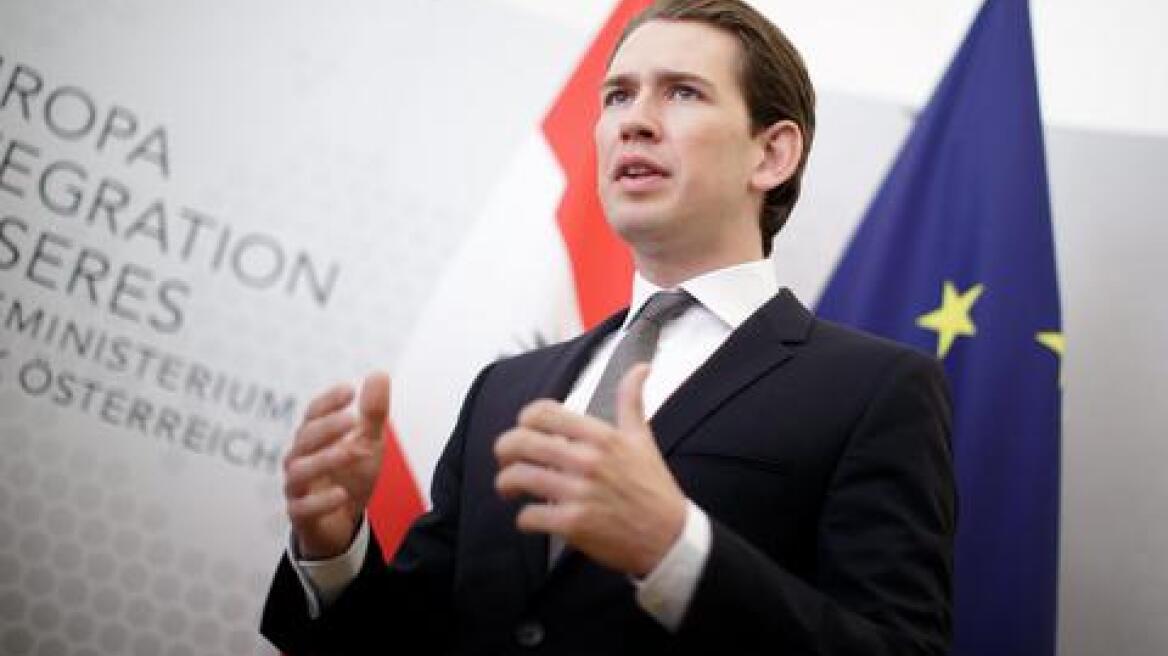 Πρόκληση από Αυστρία: «Κόψτε» το δρόμο στους πρόσφυγες και κρατήστε τους στα hot spot 