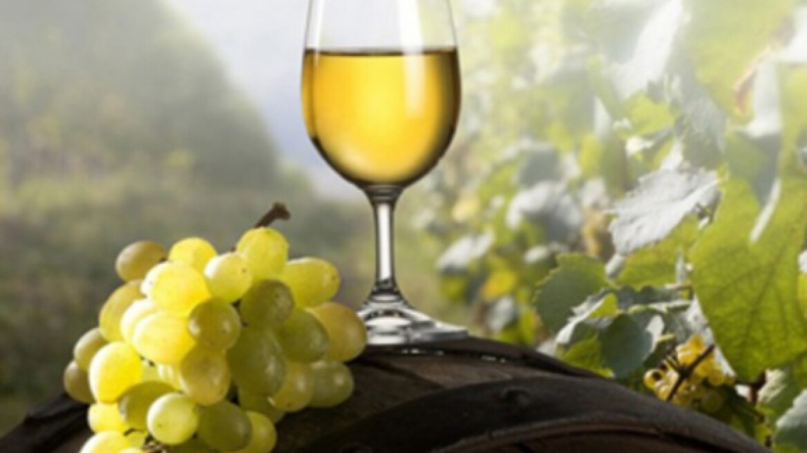 Ρετσίνα, ελληνική από παράδοση