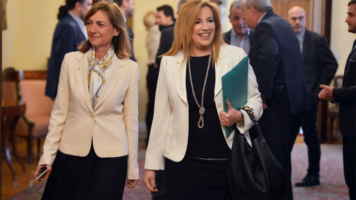 Τσίπρας σε Φώφη: Παρερμηνεύθηκαν οι υπουργοί που δήλωσαν ότι στην Ελλάδα θα μείνουν 100 ή 150.000 μετανάστες...