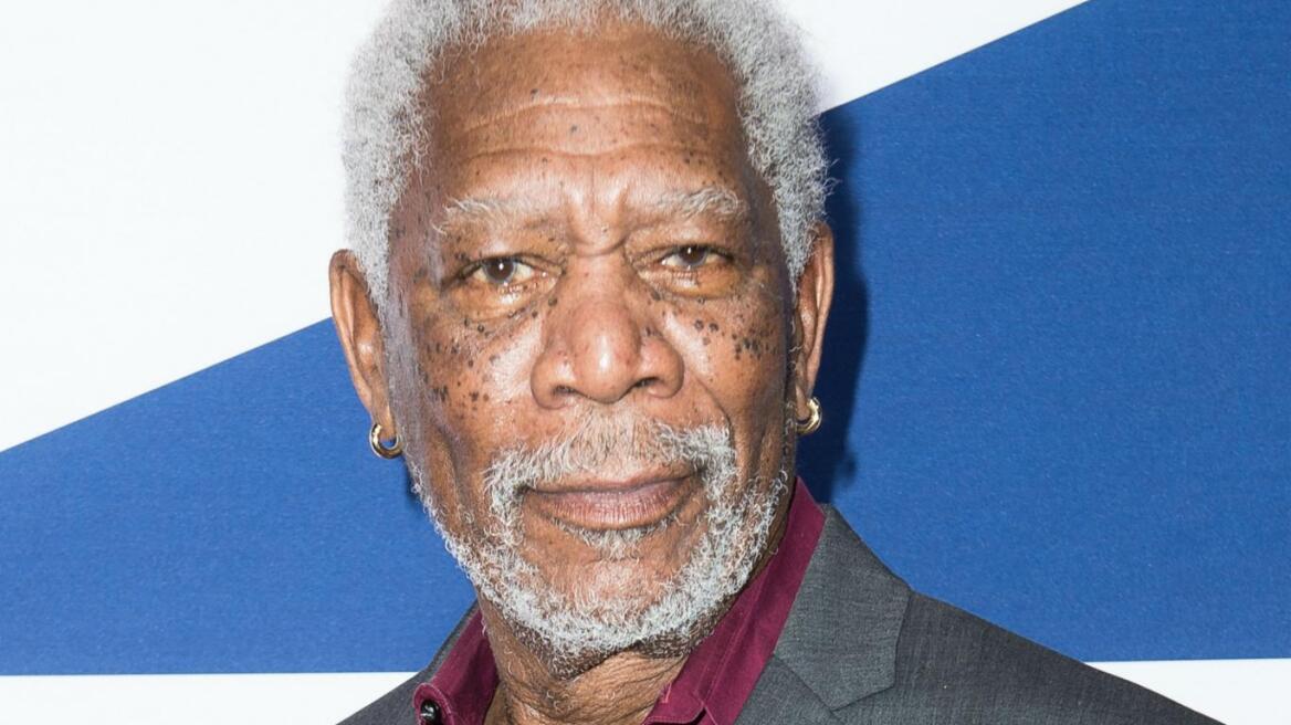 Ο Morgan Freeman αποκαλύπτει πώς απέκτησε τη «θεϊκή» φωνή του