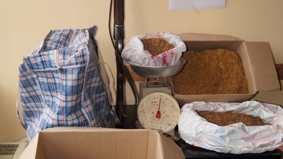 Θα διακινούσε 16 κιλά λαθραίου καπνού στην Άρτα