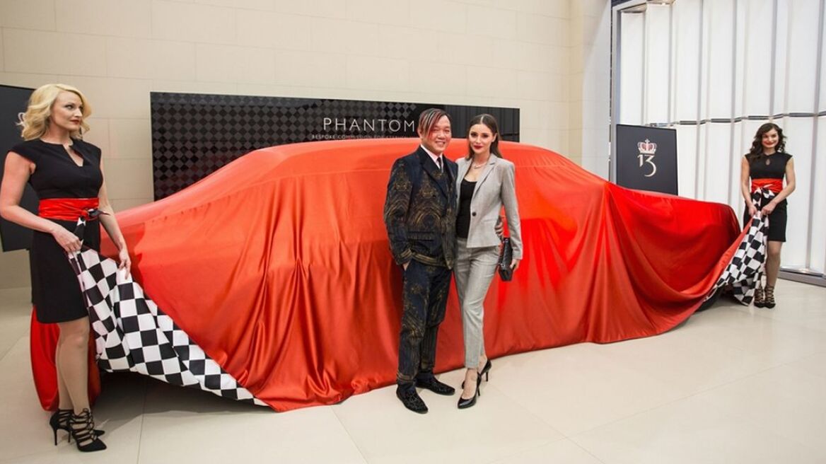 Ποιος αγόρασε 30 Rolls-Royce Phantom!