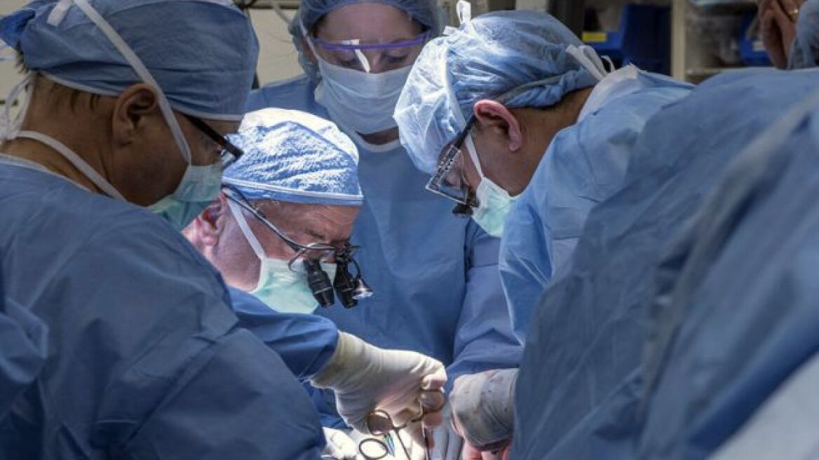 ΗΠΑ: Γεγονός η πρώτη επιτυχημένη μεταμόσχευση μήτρας