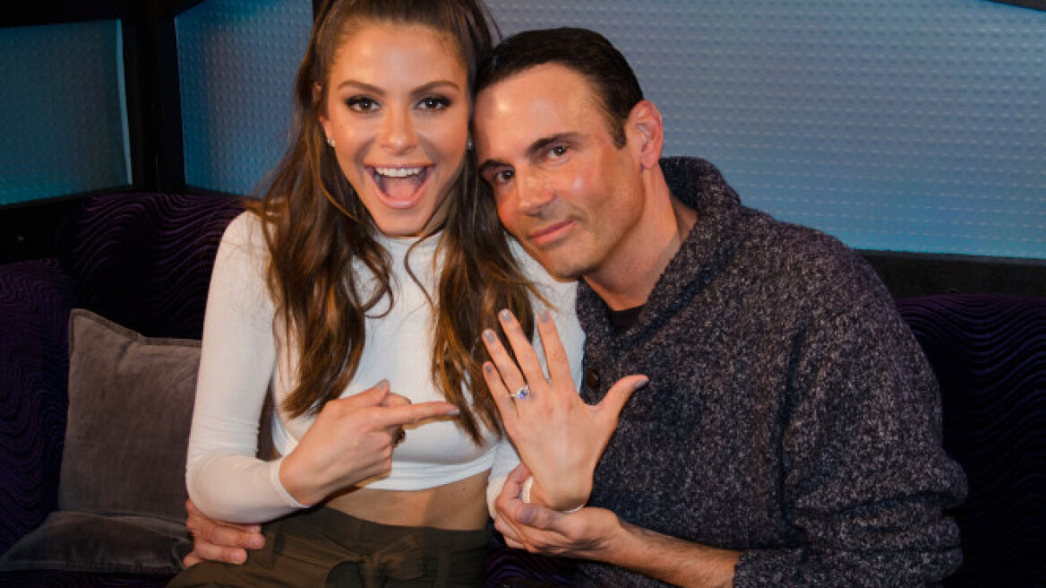 Live πρόταση γάμου για τη Μαρία Μενούνος στη ραδιοφωνική εκπομπή του Χάουαρντ Στερν