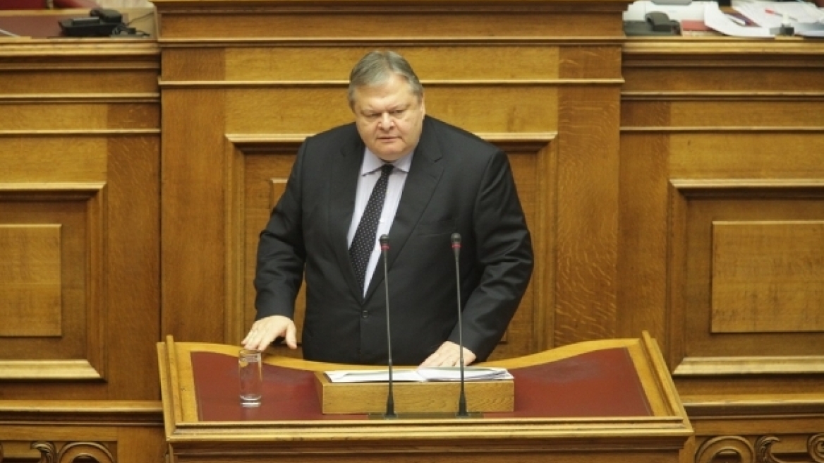 Βενιζέλος: Αντιφάσεις Παπαγγελόπουλου για την υπόθεση Τσατάνη