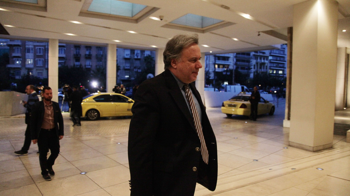 Καμία σύγκλιση στο ασφαλιστικο - «Κόψτε τώρα τις επικουρικές», λένε οι δανειστές