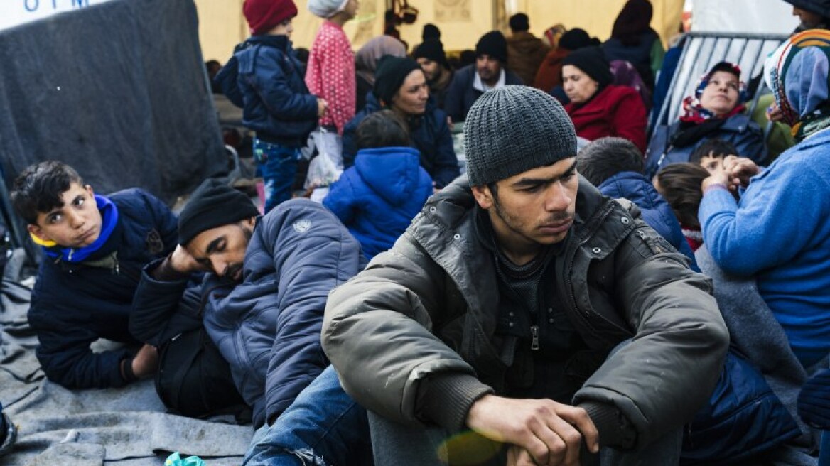 Ασφυκτιούν τα νησιά από τις αυξημένες αφίξεις μεταναστών και το εμπάργκο