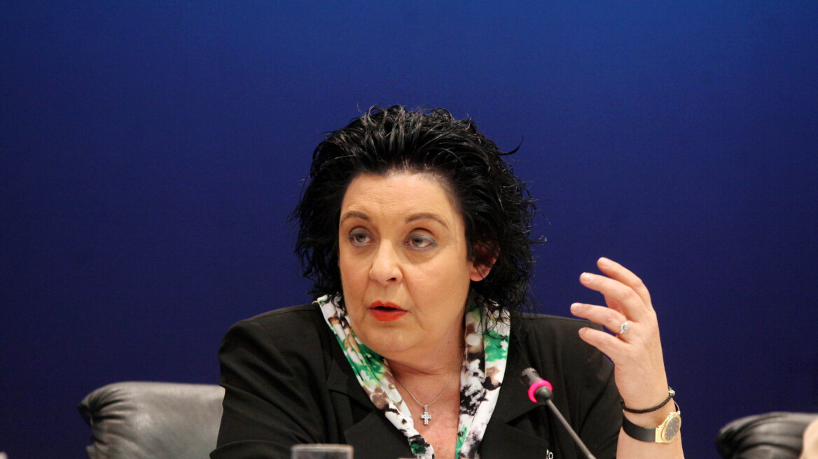 Κανέλλη: Ο Τσίπρας είπε ωμά ψέματα για το προσφυγικό όπως έκανε και με το Μνημόνιο