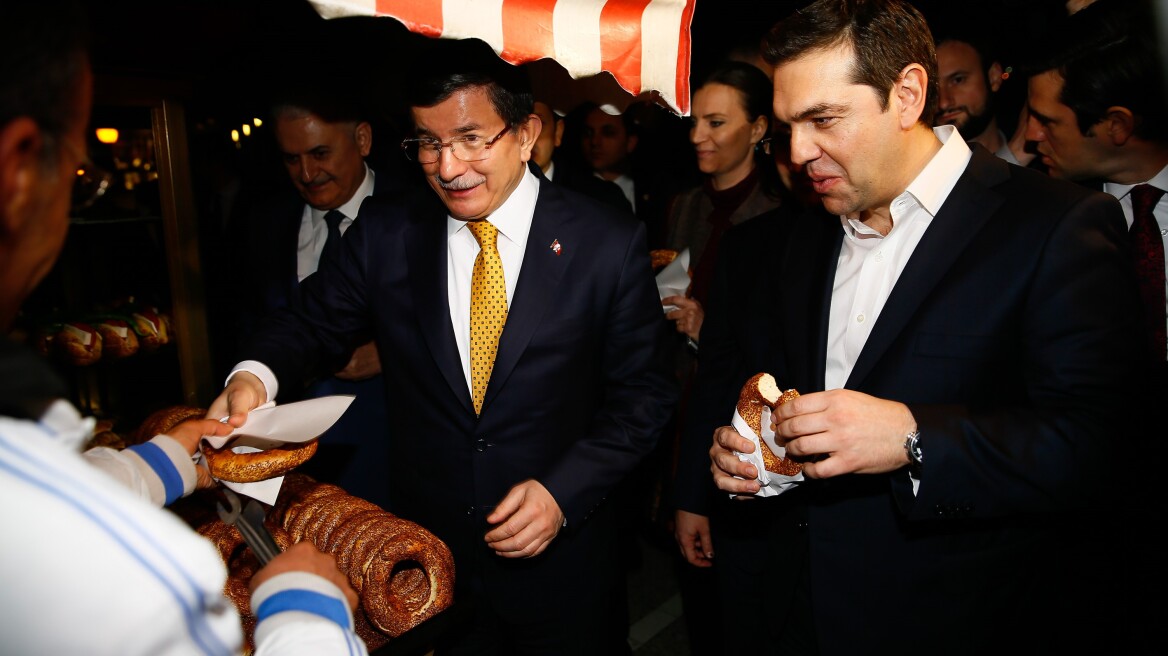 Παράνοια: Τώρα θυμήθηκε ο ΣΥΡΙΖΑ ότι ο Ερντογάν έκλεισε τη Zaman