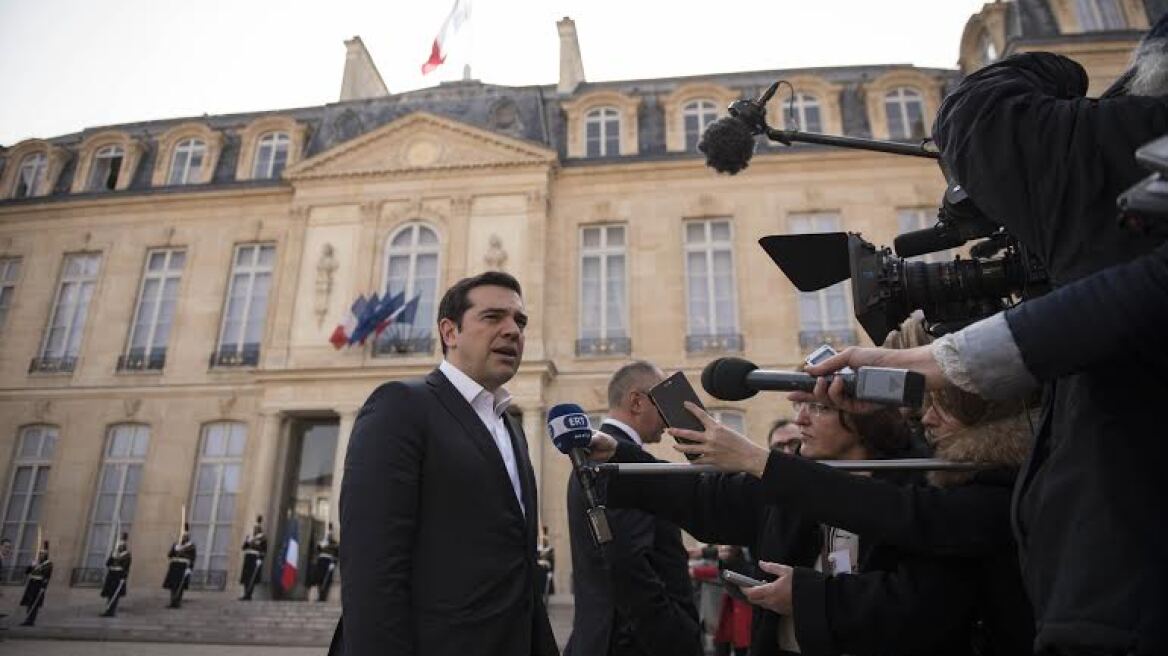 Τσίπρας από το Παρίσι: Να ενισχύσουμε την συμμαχία των προοδευτικών δυνάμεων 