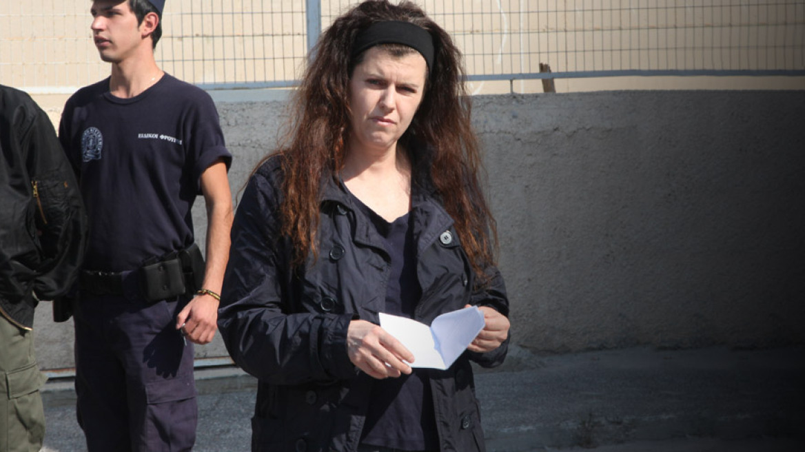 Στην Αθήνα κρύβεται η Πώλα Ρούπα