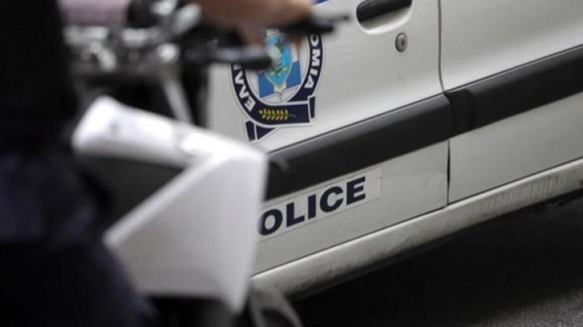 Αγρίνιο: Έβγαλαν όπλα οικοδεσπότης και φιλοξενούμενοι