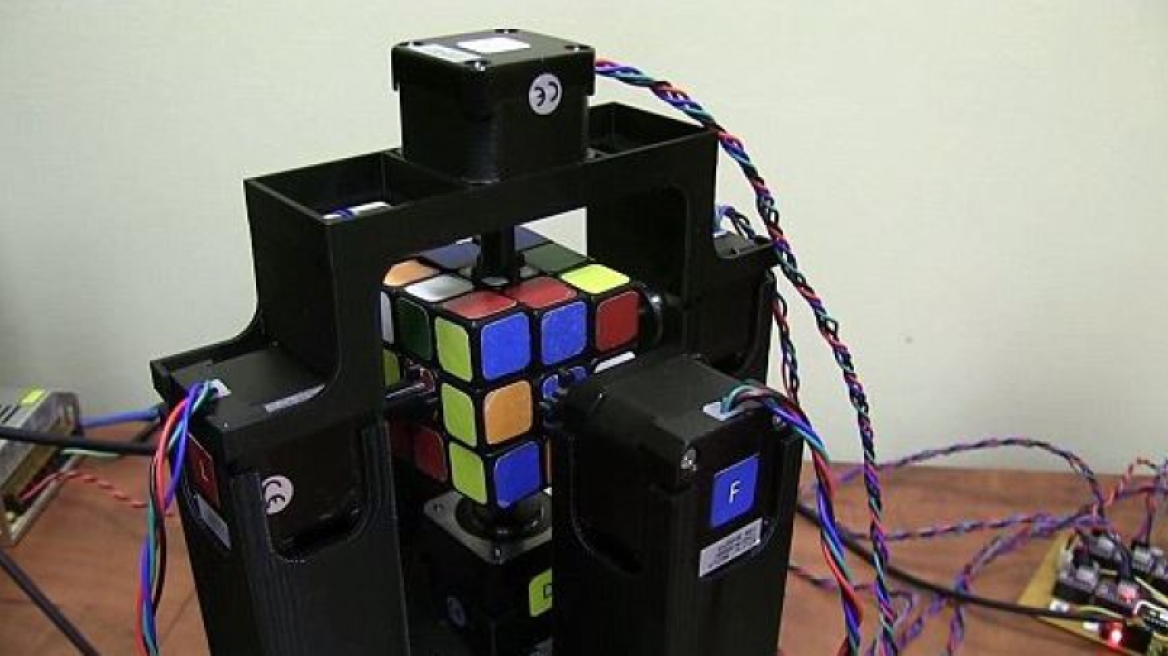 Δείτε το ρομπότ που λύνει τον κύβο του Ρούμπικ σε… 1 δευτερόλεπτο!