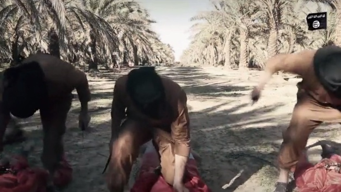 ISIS video shows beheading of three Iraqi men (warning: graphic video)