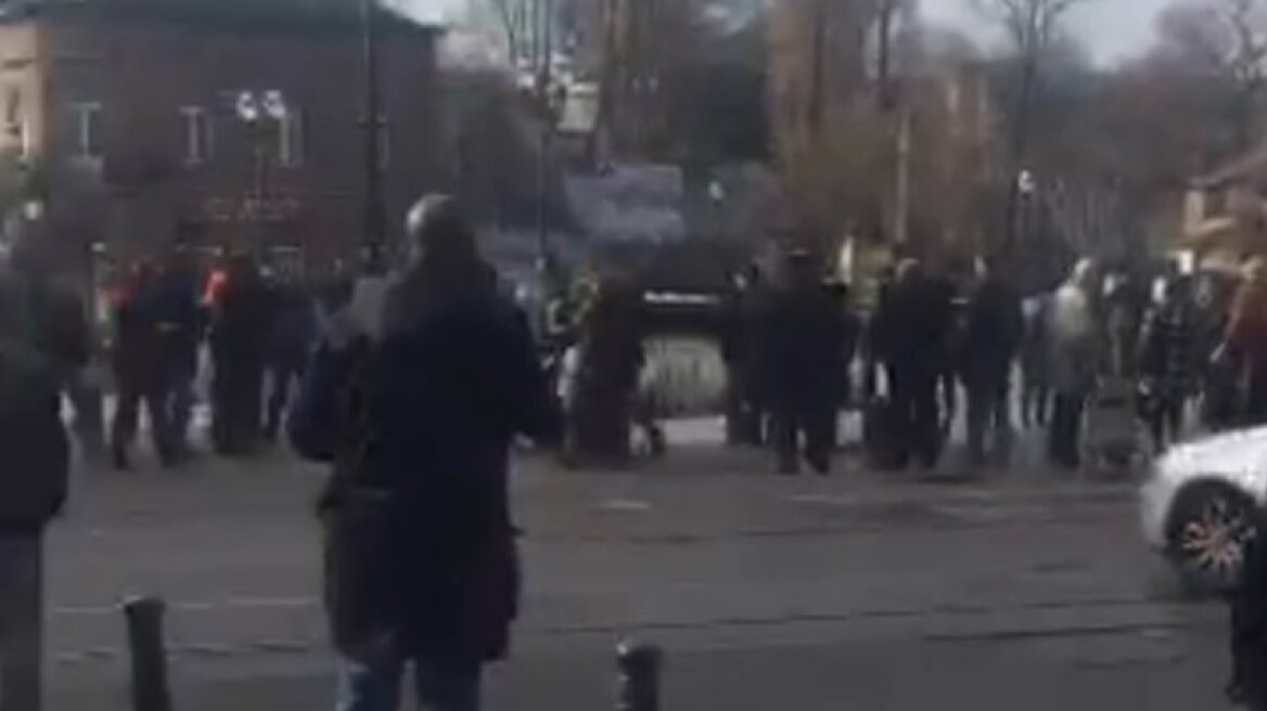 Shots fired at police in Brussels during anti-terror raid