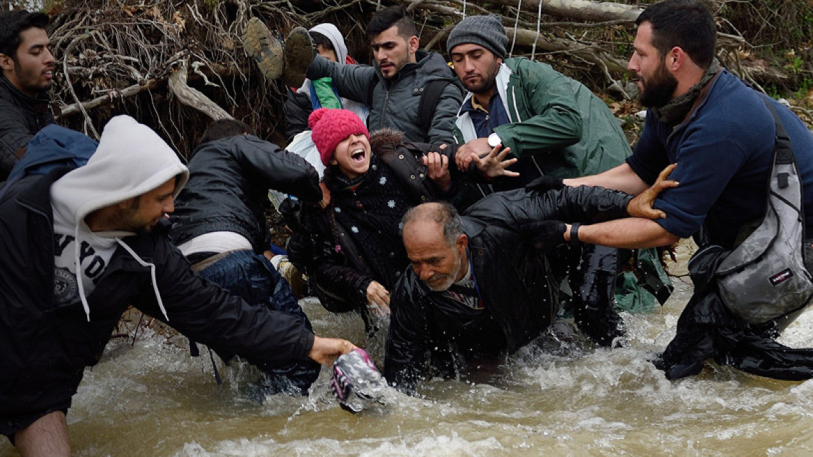 Σκόπια: Και οι 1.500 που μπήκαν παράνομα χθες, επέστρεψαν στην Ελλάδα