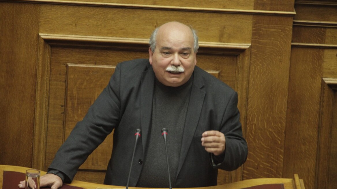 Το μήνυμα Βούτση ότι ο Μουζάλας δεν θα απομακρυνθεί από την κυβέρνηση