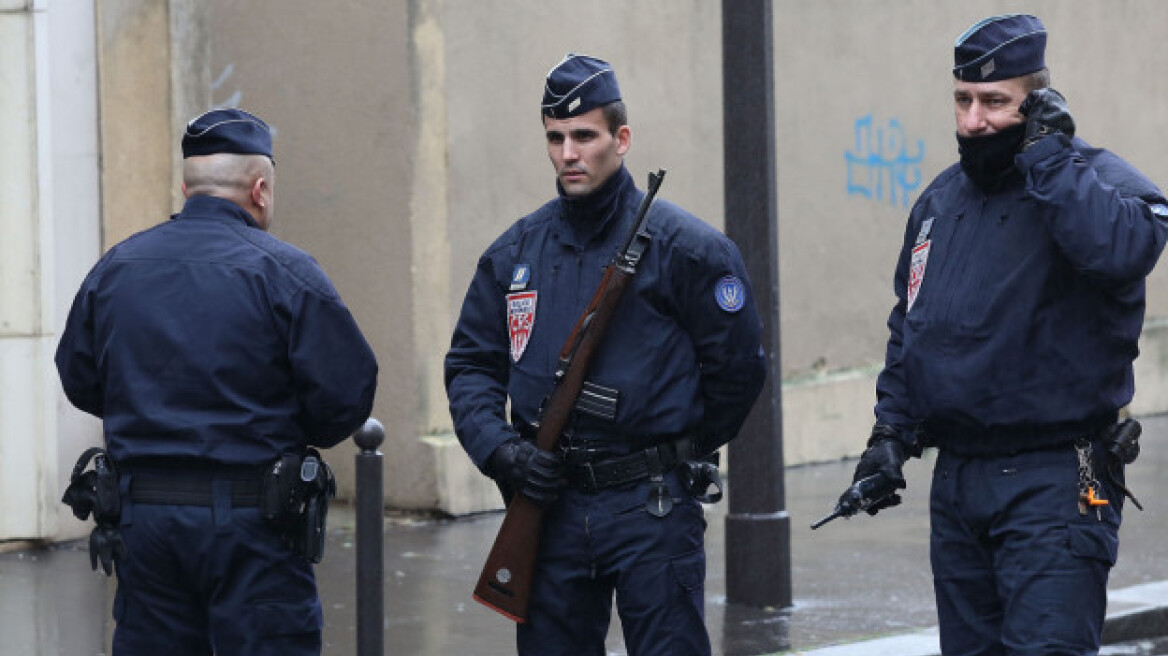 Γαλλία: Συνελήφθησαν τέσσερις ύποπτοι που σχεδίαζαν τρομοκρατική επίθεση στο Παρίσι 