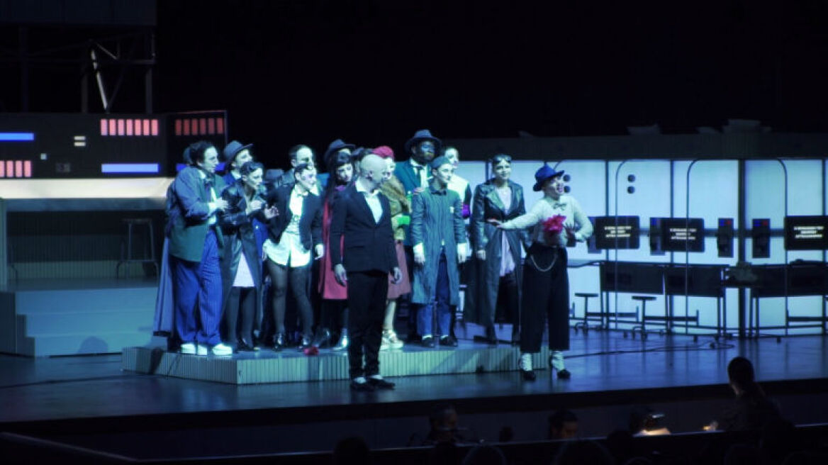 Ο Μπρεχτ, ο Νονός και το σεμεδάκι