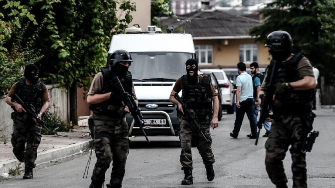 Η Τουρκία αυξάνει κατά 15.000 άτομα την αστυνομική της δύναμη