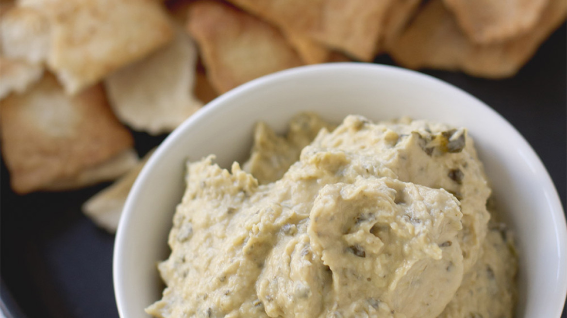 Χούμους με αγκινάρα